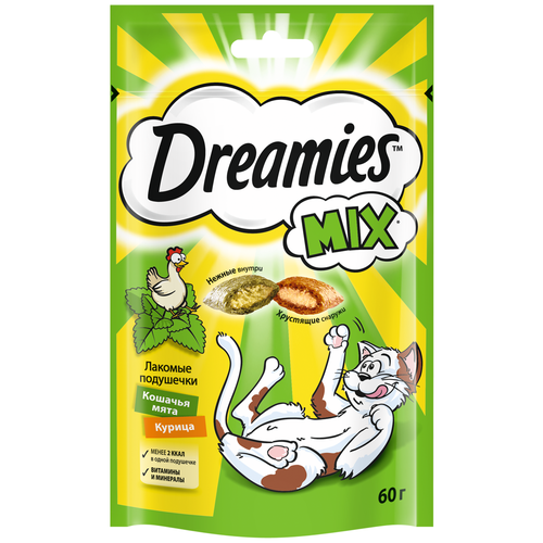 Лакомство для кошек  Dreamies Подушечки Mix, 60 г птица фото